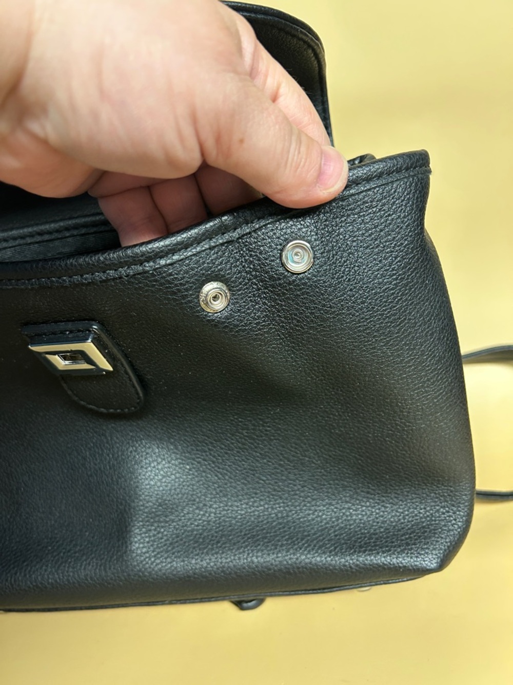 LILI Lambert végétalien leather bag - Picture 9 of 13